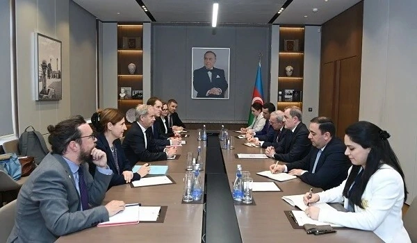 Ceyhun  Bayramov AB rəsmisi ilə yeni ikitərəfli sazişi müzakirə etdi
