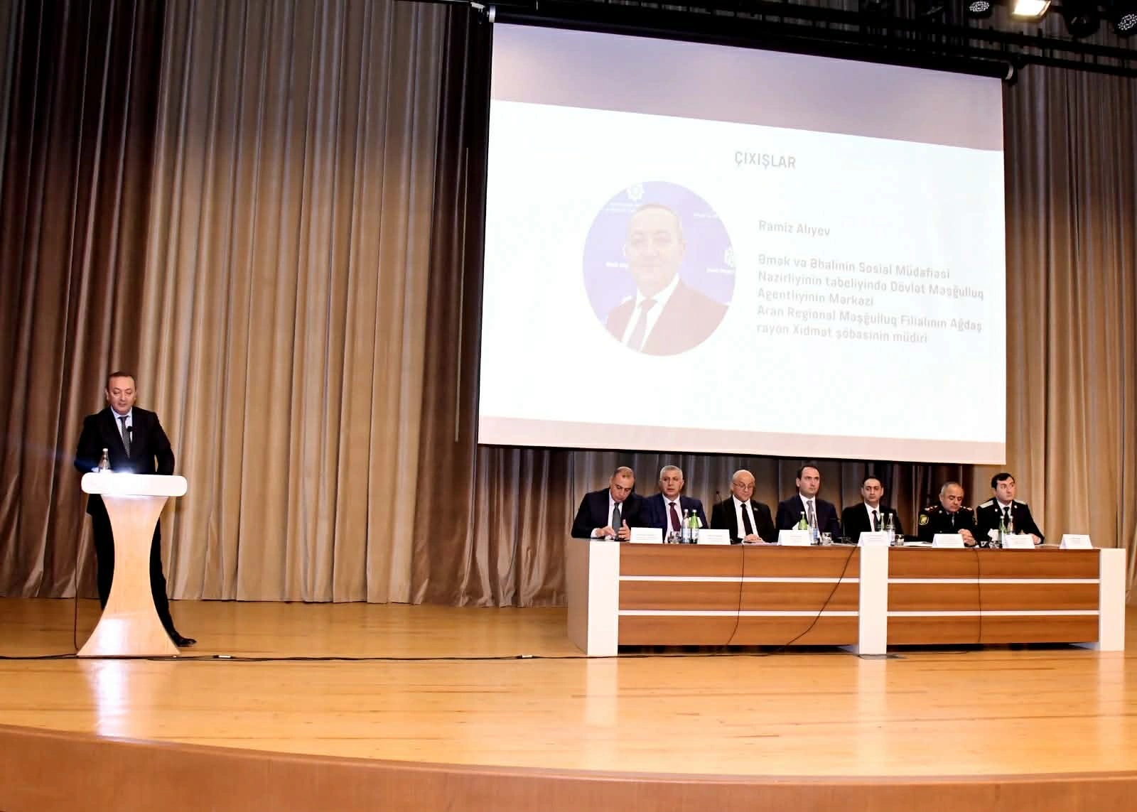 Ağdaşda 2025-ci ilin sosial-iqtisadi inkişafının yekunlarına həsr olunmuş hesabat yığıncağı keçirilib