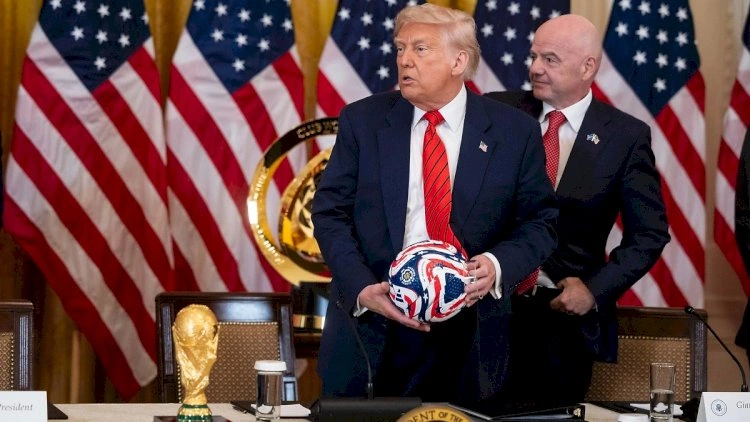 Donald Tramp FIFA Sülh Mükafatına layiq görüldü