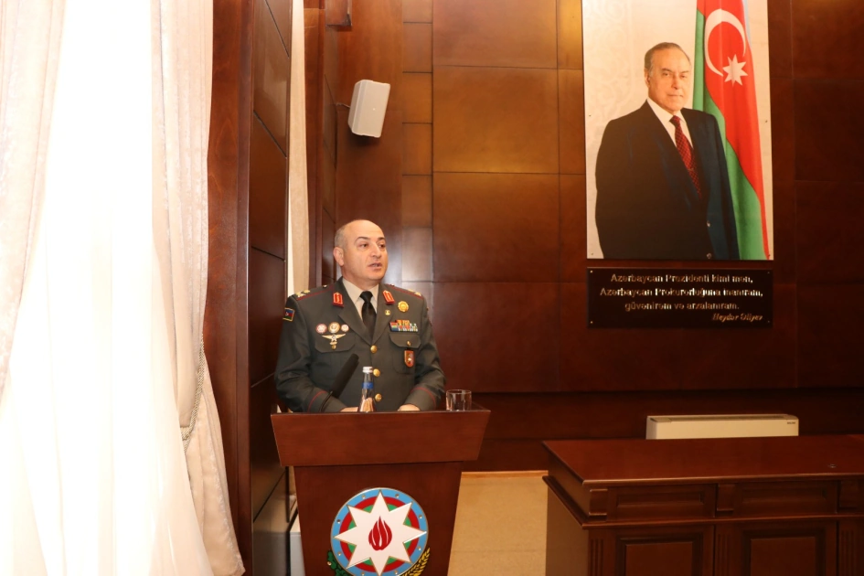 Heydər Əliyevin dövlətçilik irsi hərbi ictimaiyyətə çatdırıldı - FOTOLAR