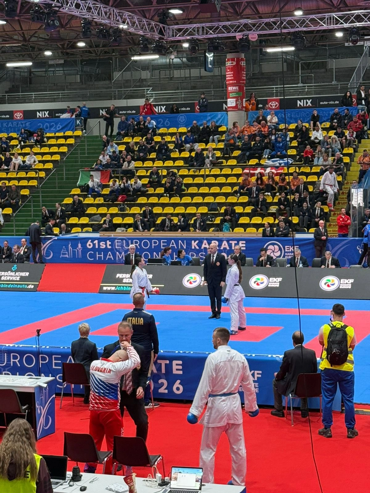 Karate üzrə Avropa Çempionatında Azərbaycan bayrağı yüksəldi