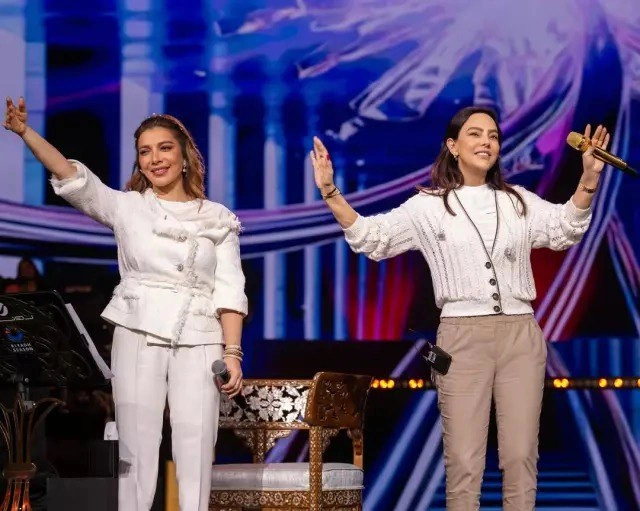 Ebru Gündeşin səhnə qiyməti hər kəsi şoka saldı - FOTO