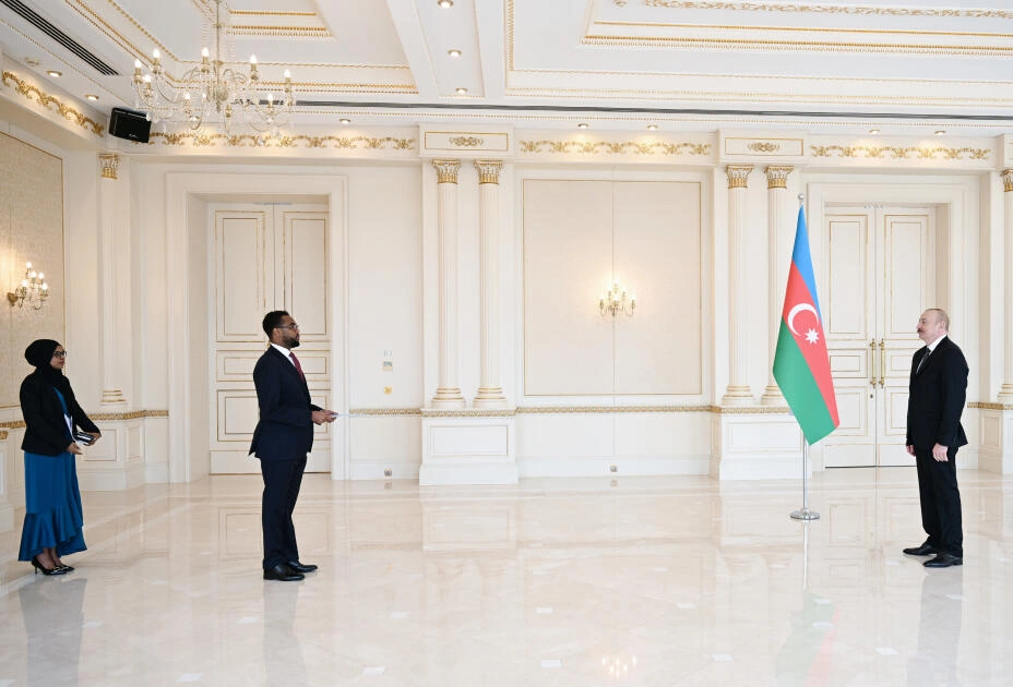 Prezident İlham Əliyev Somalinin Azərbaycana yeni təyin olunmuş səfirini qəbul edib - FOTO