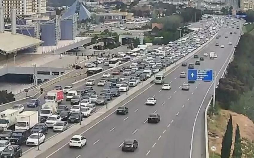 Bakının bu küçələrində sıxlıq var - SİYAHI