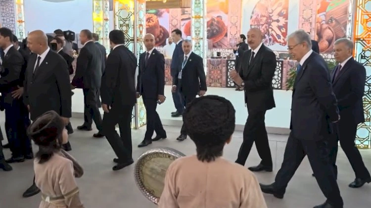 Prezidentə “Sizi çox istəyirəm” deyən uşaq görün hansı məşhurun oğludur   - FOTOLAR