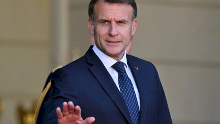 Makronun nüfuzu azalıb