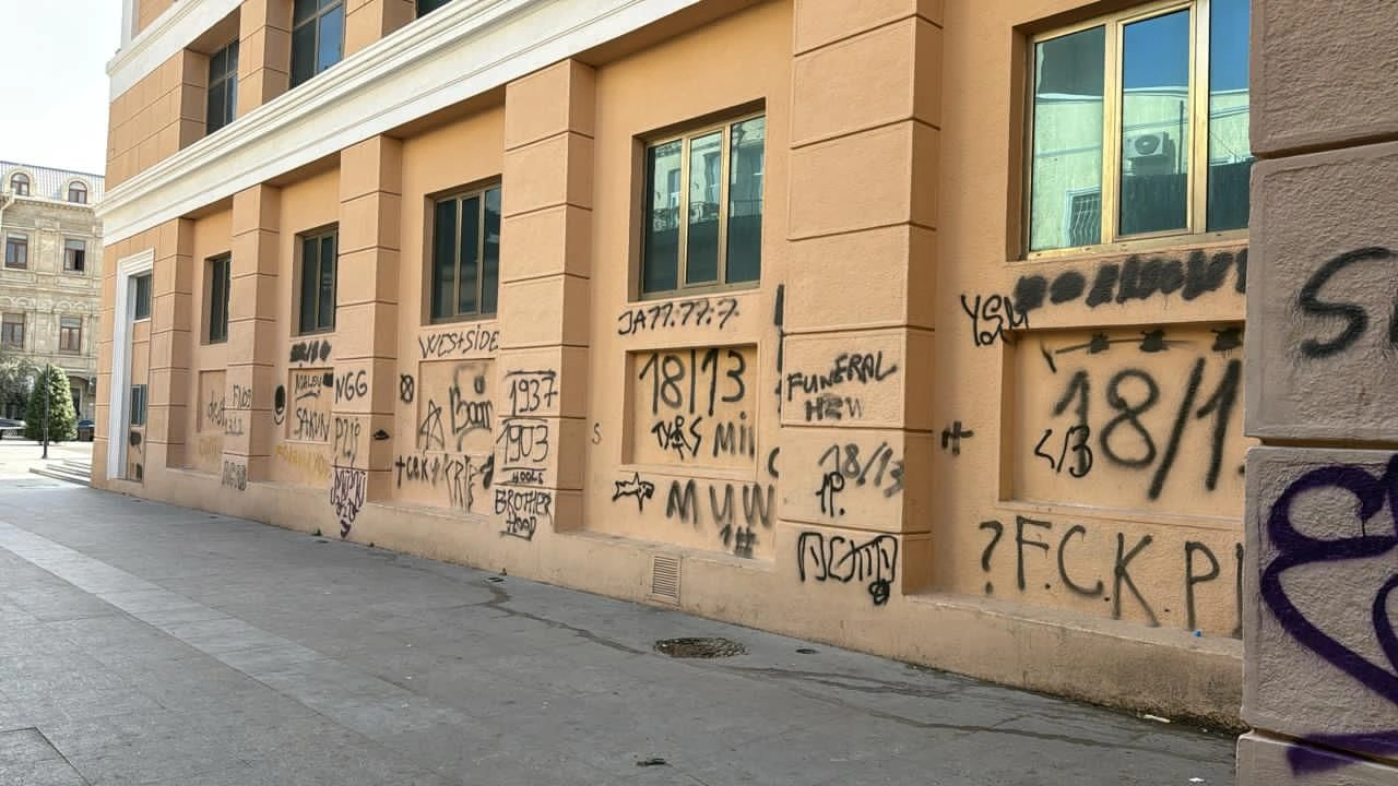 Sənət əsəri, yoxsa vandallıq? - Nizami Kino Mərkəzində qraffiti