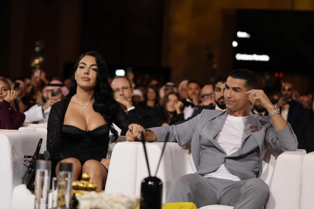 Ronaldonun ağlasığmaz evlilik müqaviləsi bəlli oldu
