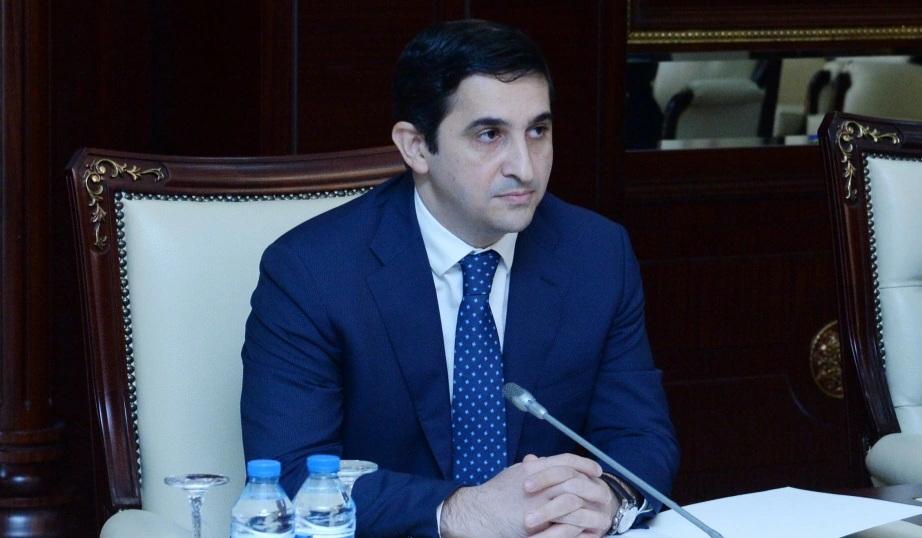 Nazir iki yüksək vəzifəli şəxsi işdən çıxartdı