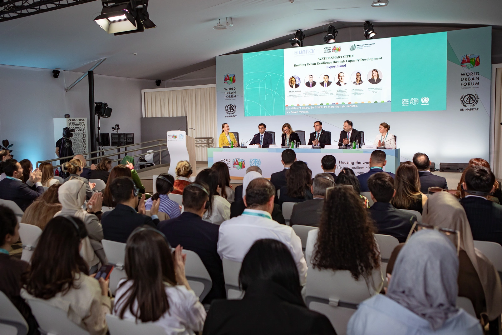 ADNSU rektoru Ümumdünya Şəhərsalma Forumunda dayanıqlı inkişaf mövzusunda paneldə çıxış edib