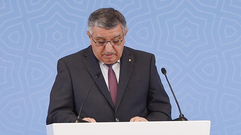 İcra başçısı idarə rəisini işdən çıxardı