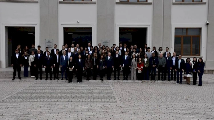 Əlaqələndirmə Qərargahının İşçi Qrupunun üzvləri Qarabağ Universitetində tələbələrlə görüş keçirib