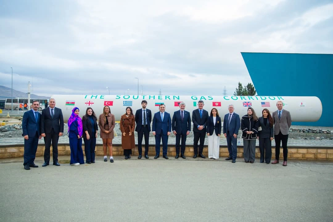 Böyük Britaniyanın ticarət elçisi Səngəçal terminalına rəsmi səfər edib - FOTOLAR