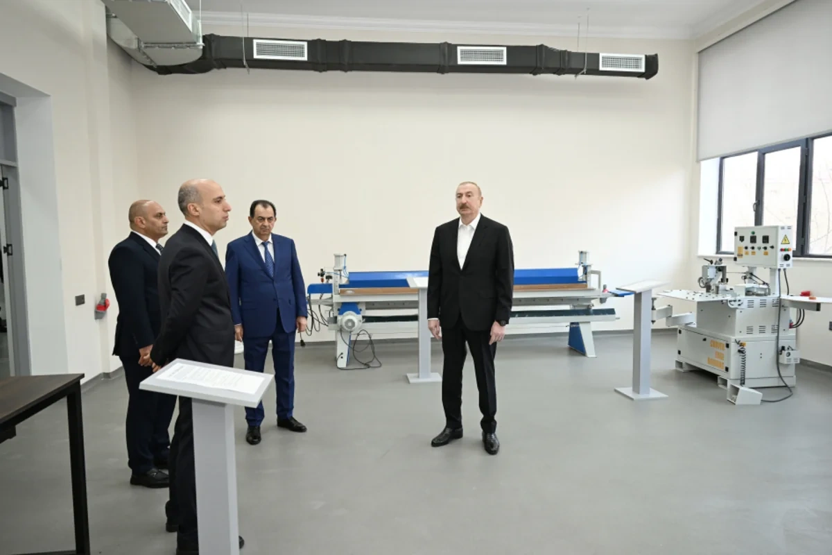 İlham Əliyev Lənkəran Dövlət Peşə Təhsil Mərkəzinin açılışında iştirak edib