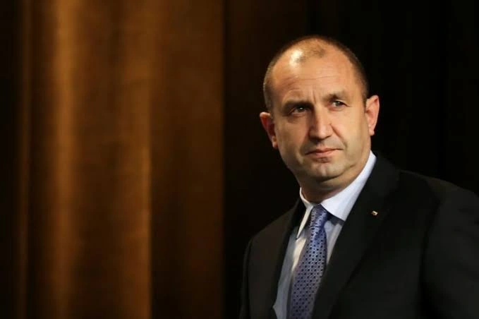 Bu ölkənin prezidenti istefa verdi