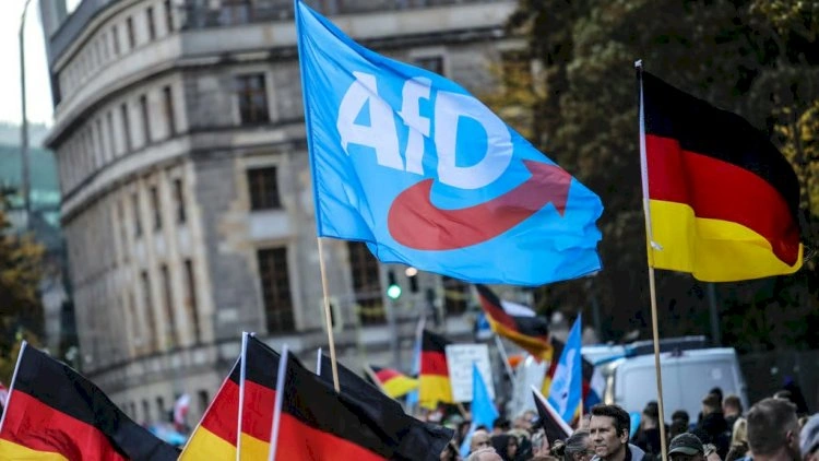 Saxta xəritə ilə AfD-in buynuzları göründü