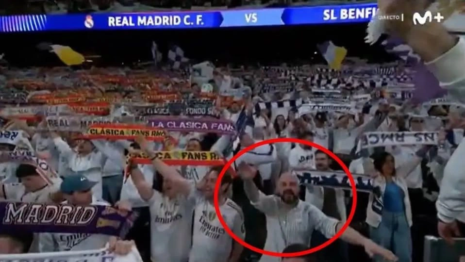 Azarkeş bu hərəkəti etdi, stadiondan qovuldu - FOTO