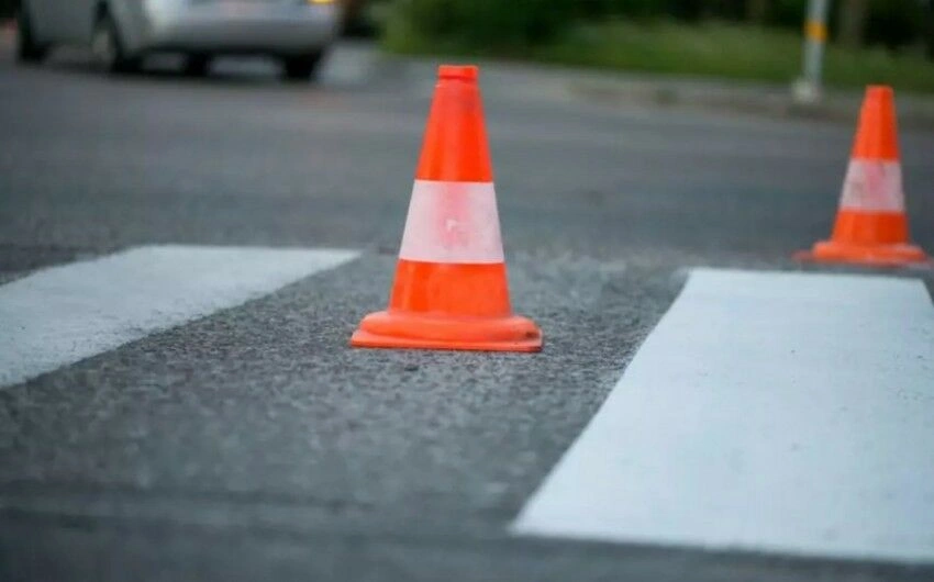 Salyanda avtomobil piyadanı vuraraq öldürdü