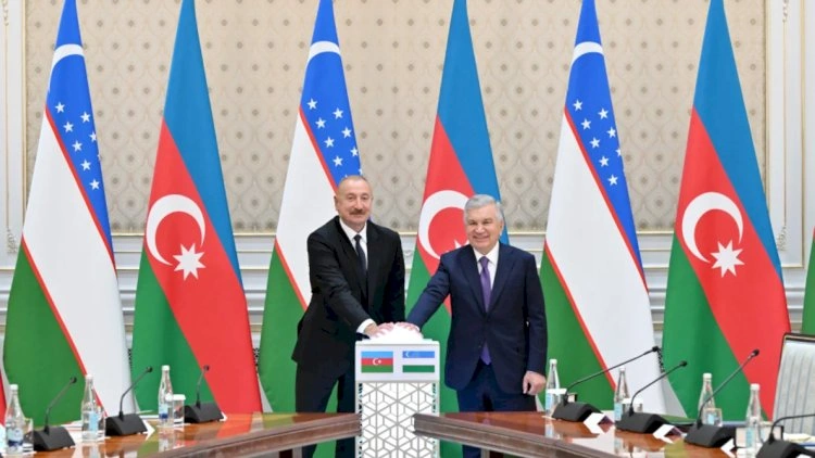 İlham Əliyev və Şavkat Mirziyoyev açılış və təməlqoyma mərasimində iştirak ediblər