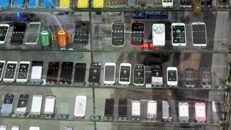 Bir dəfə enerji yığ, 19 gün istifadə et – Yeni telefon modeli gəlir   + FOTOLAR