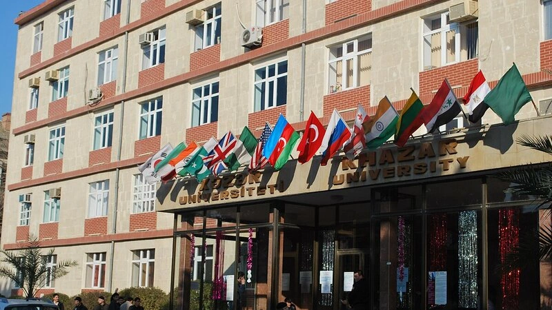 Nazirlik Xəzər Universitetini cərimələdi
