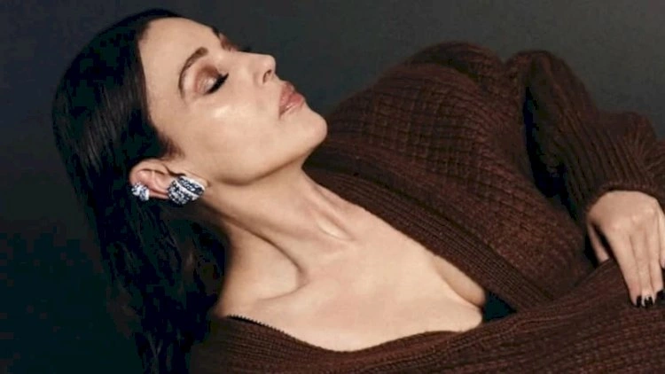 62 yaşlı Monika Belluccinin sirri: hər gün 5 dəfə yeyir   - FOTOLAR