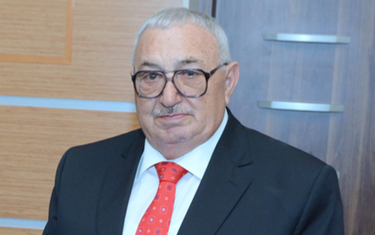 Tanınmış alim vəfat edib