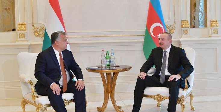 Orban İlham Əliyevə zəng etdi