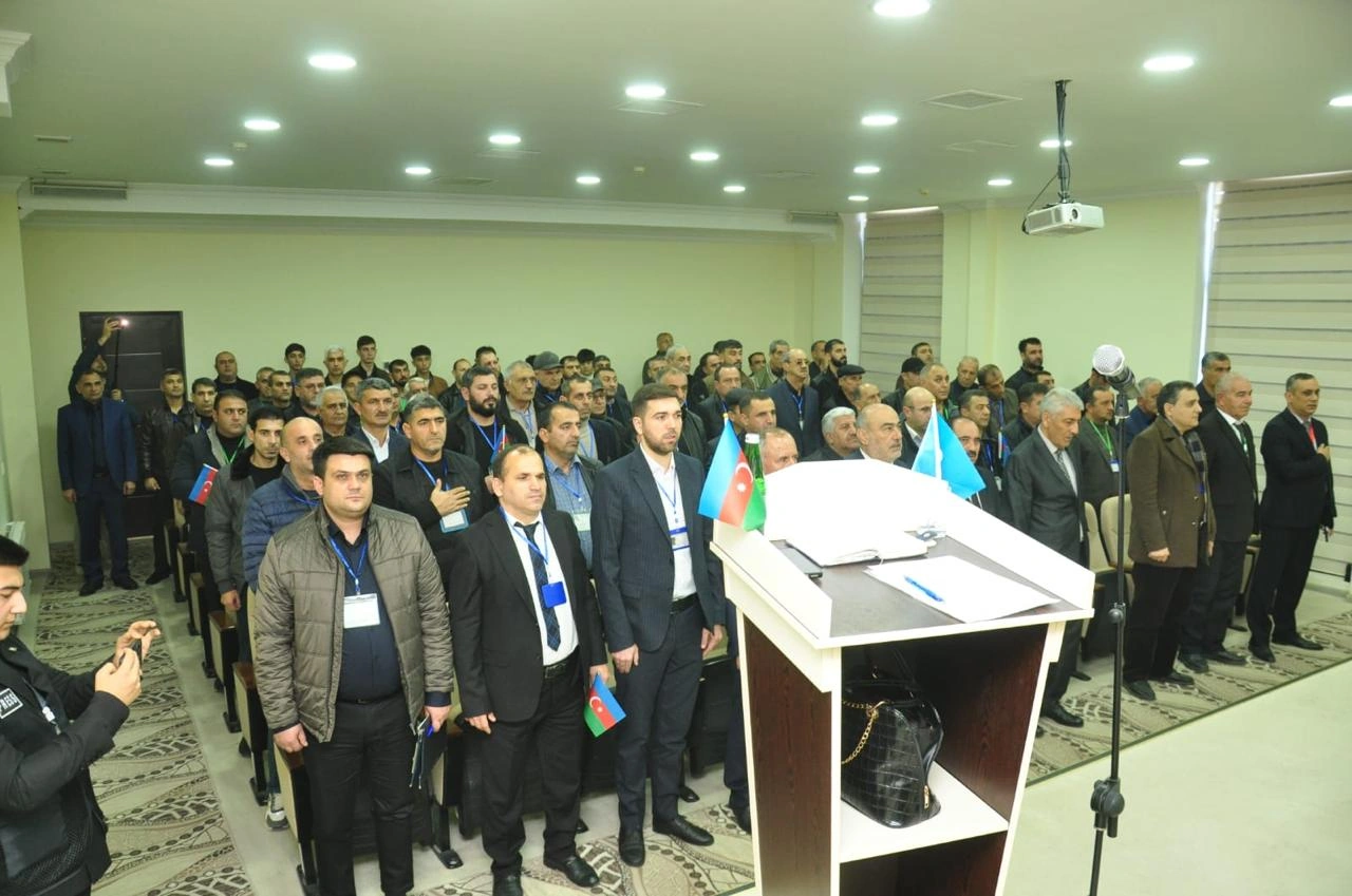 Vəhdət Partiyası regionlarda dayaqlarını bərkidir