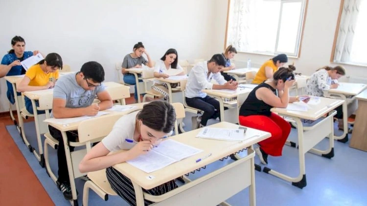 Bazar günü 51 mindən çox abituriyent imtahanı verəcək