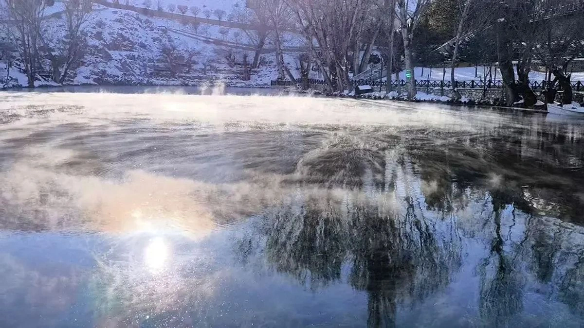 - 30 dərəcədə belə donmayan möcüzəli yer - FOTOLAR