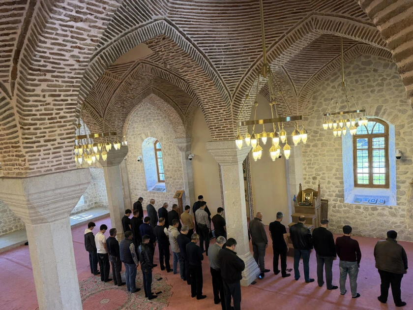 Şuşada bayram namazı qılınıb - FOTO