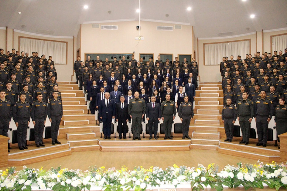 Azərbaycan Ordusunda Ulu Öndərin xatirəsi yad edildi