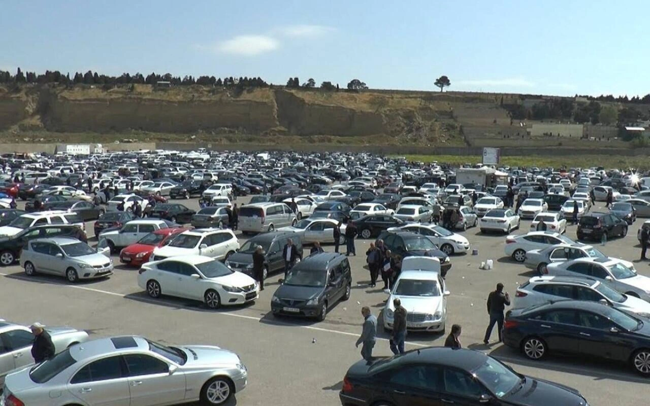 Avtomobil bazarında qiymətlər BAHALAŞIB
