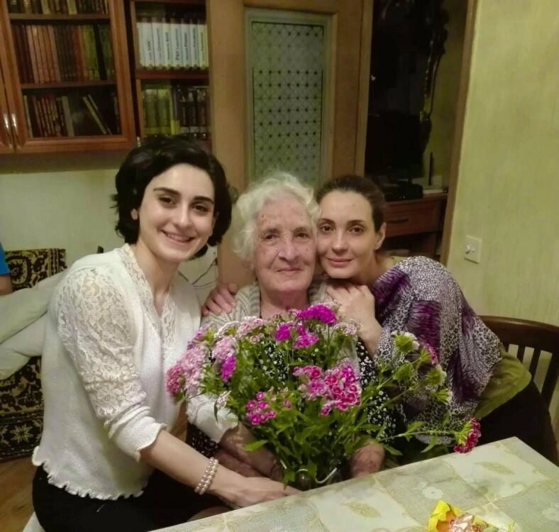 Əməkdar artistə ağır İTKİ - FOTO