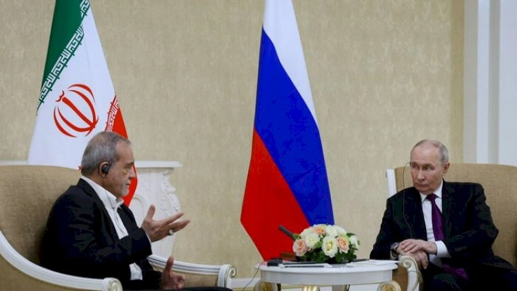 Putin və Pezeşkian Türkmənistanda görüşməyə vaxt tapdılar