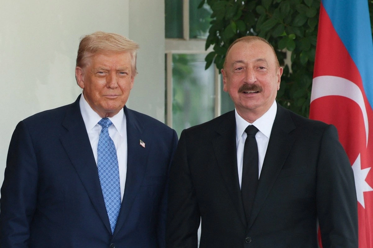 Donald Tramp İlham Əliyevi TƏBRİK ETDİ