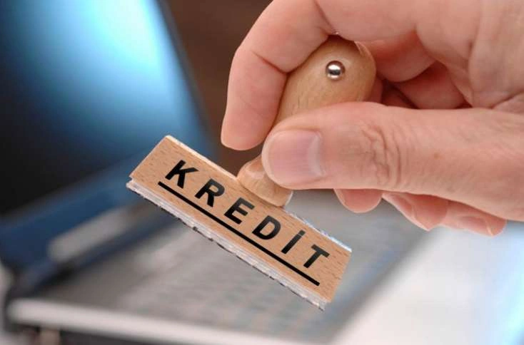 Bu banklarda krediti olanların NƏZƏRİNƏ