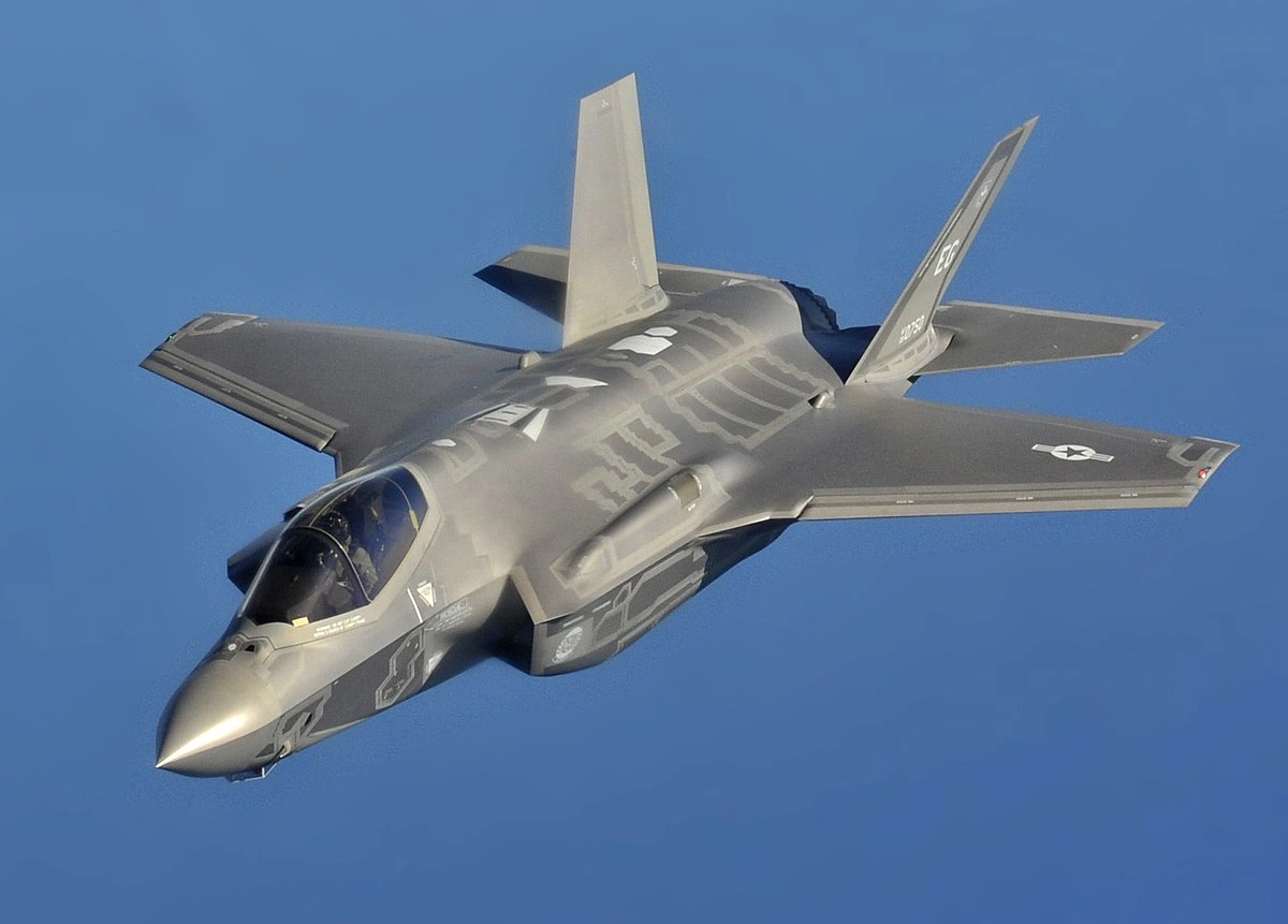 İran ABŞ-yə məxsus F-35 qırıcı təyyarəsini vurdu