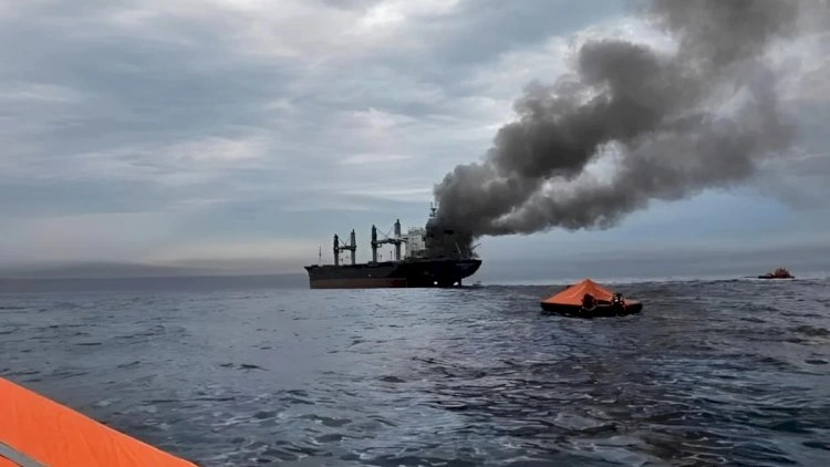 Hörmüz boğazında gəmiyə TORPEDO HÜCUMU: Ölən var