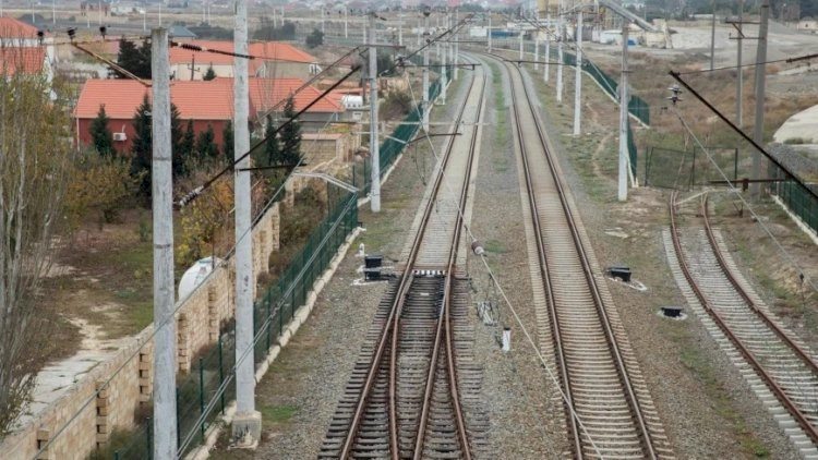 Qatar xətlərinin ətrafında yaşayanlara xəbərdarlıq -   Yeni qaydalar qüvvəyə minib