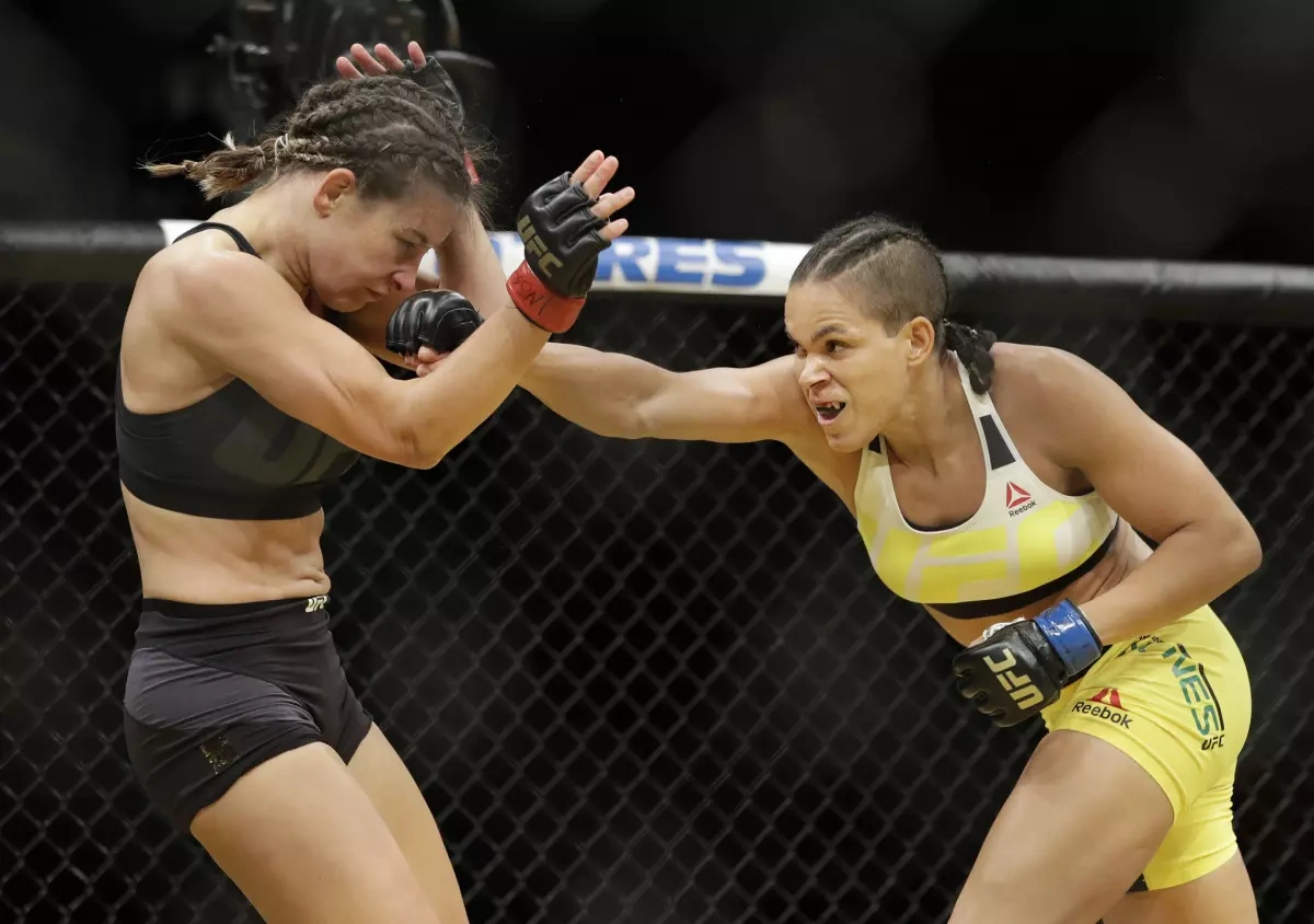 UFC Ağ Evdə turnir təşkil edəcək