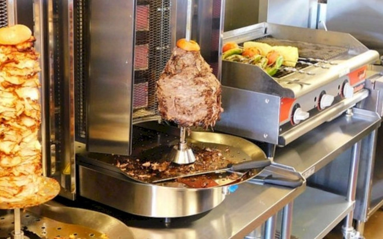 Gəncədə 7 şagird dönərdən zəhərləndi