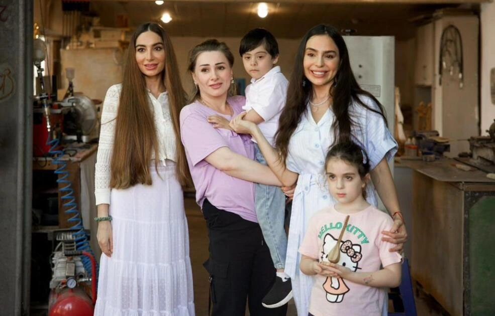 Leyla Əliyeva və Arzu Əliyeva Lənkəranda yerli sənətkarın yaradıcılığı ilə tanış olublar - FOTO