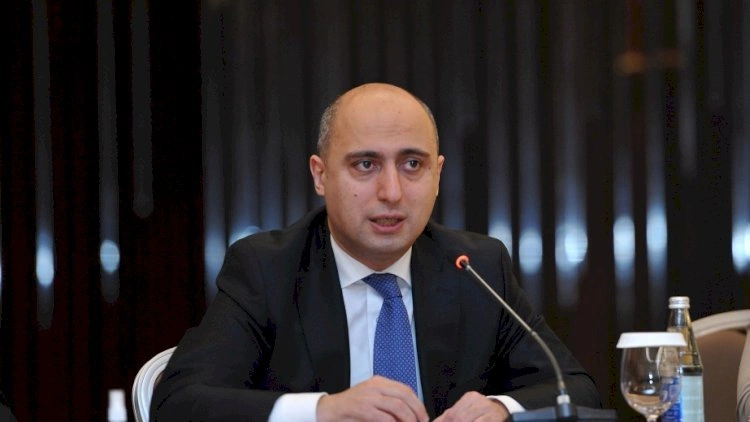 Hər bir müəllimə 20-24 saat dərs saatı vermək olmur - Əmrullayev