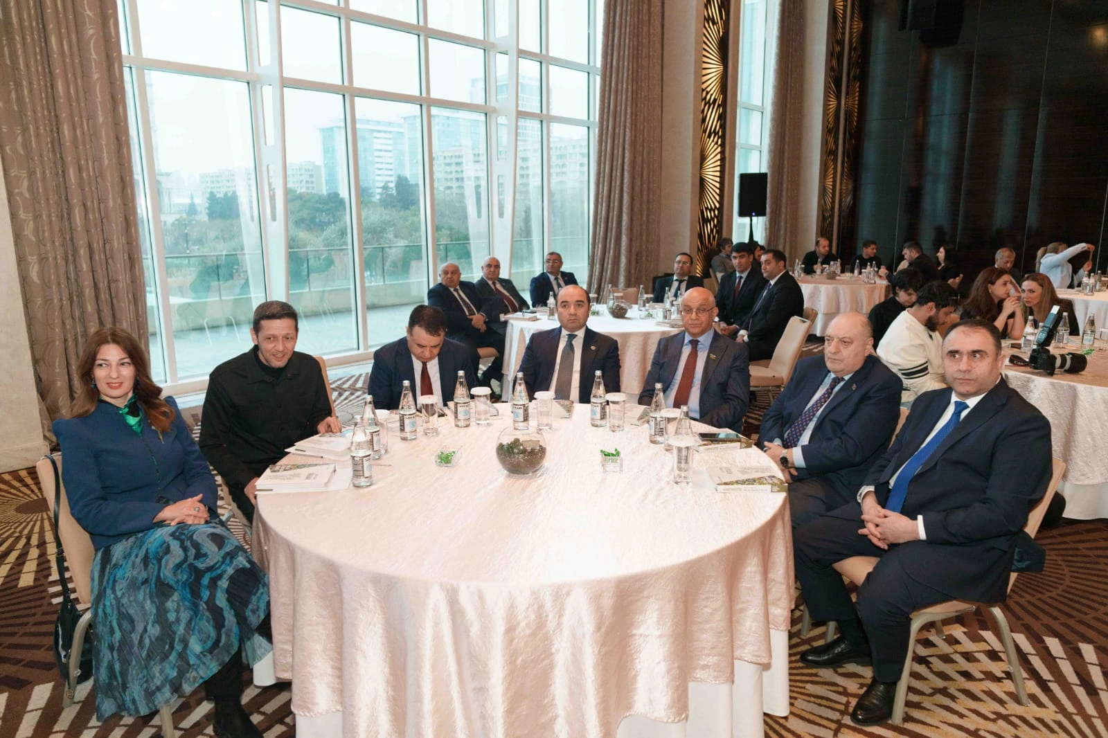 bp və TLM yeni layihə təqdim etdi: “Parlaq rənglərin işığında” - FOTOLAR