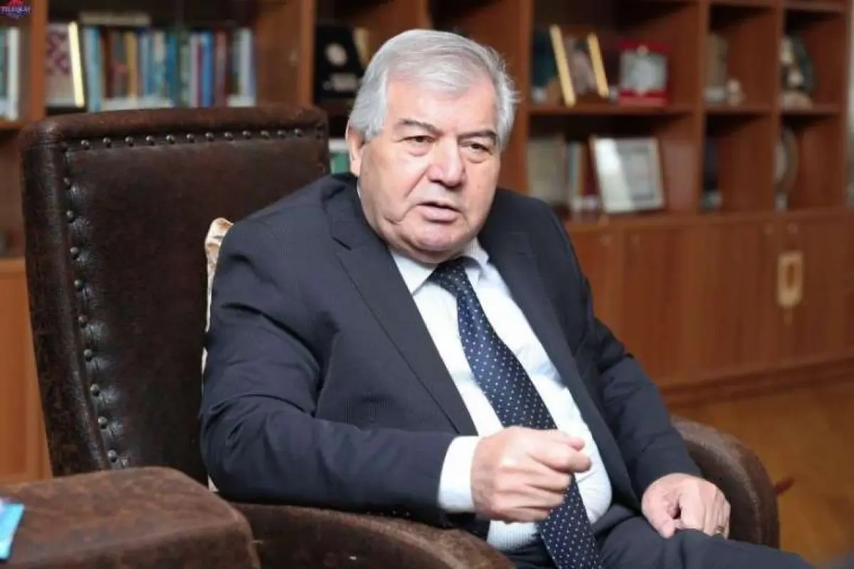"Süni intellekt yox, süni zəka olmalıdır" - Sabir Rüstəmxanlı