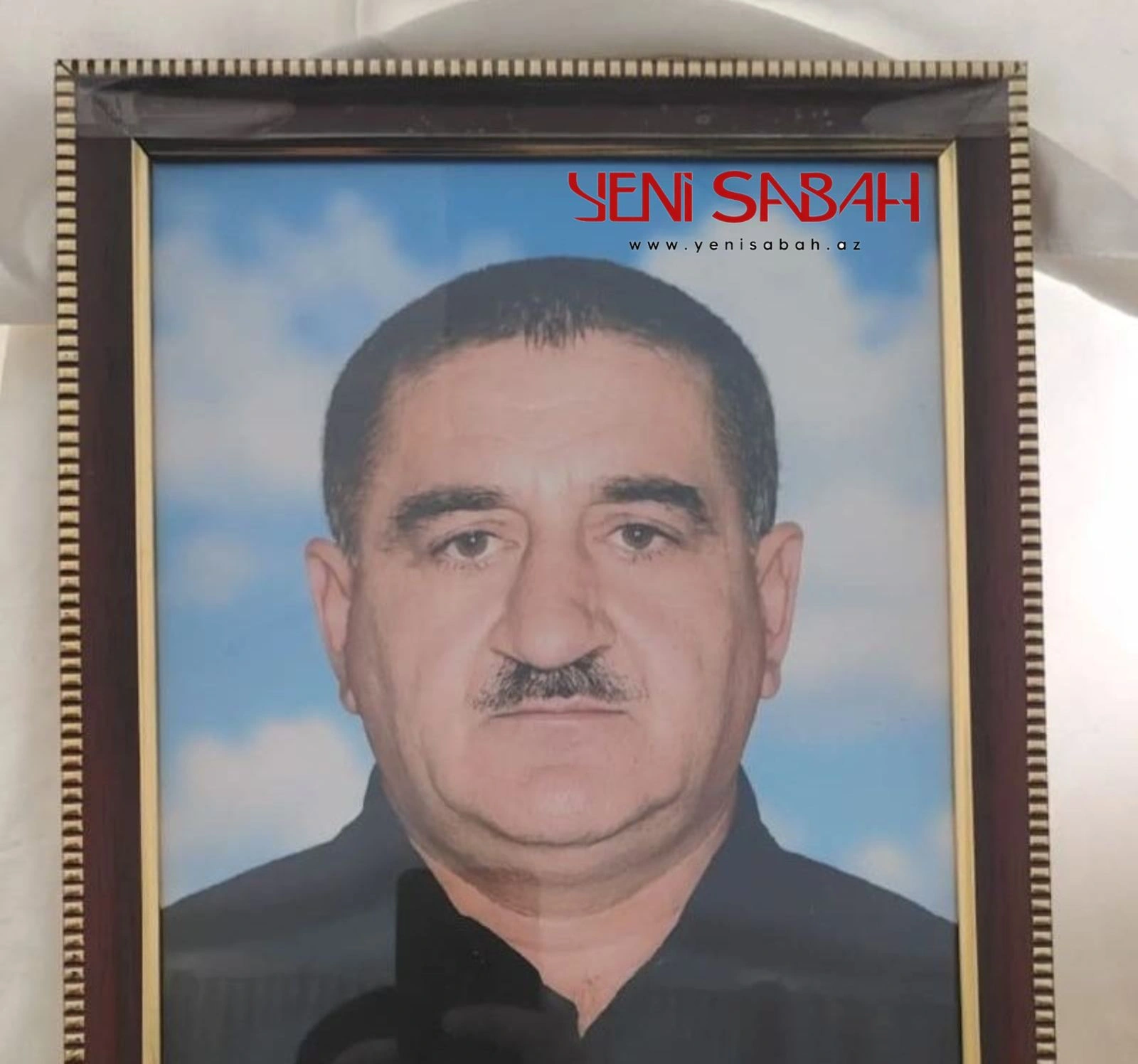 Vəzifəli şəxs vəfat etdi - FOTO