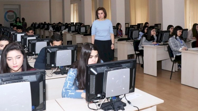 Azərbaycanda rekord: Xarici tələbələrin sayı 5 ildə 19 dəfə artdı