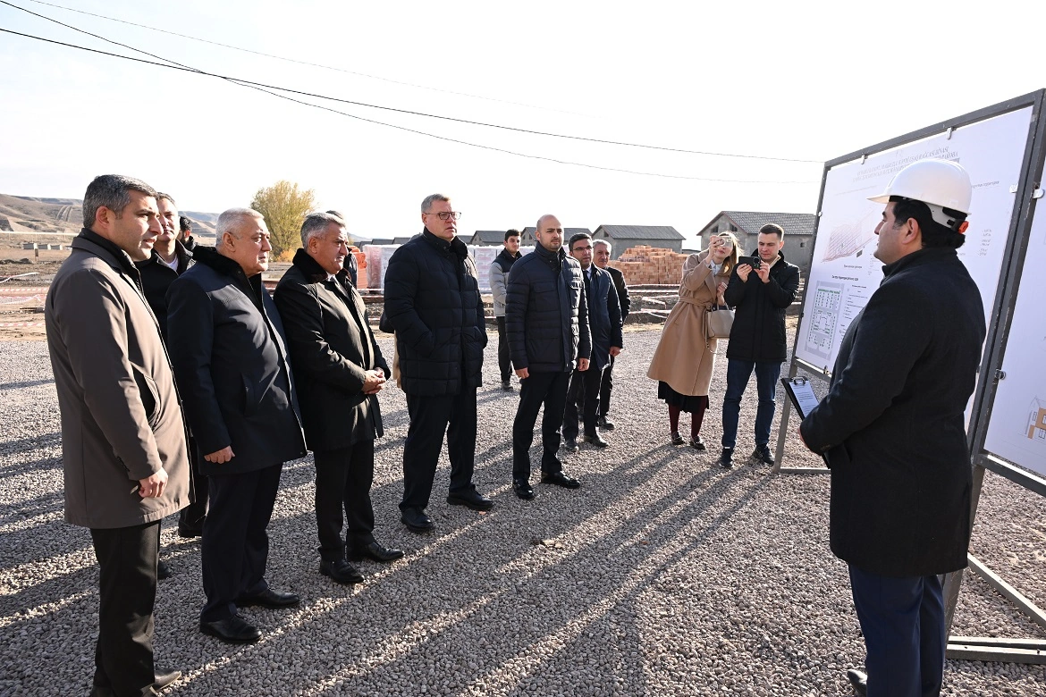 Həştərxan vilayətinin qubernatoru  Azərbaycana gəldi